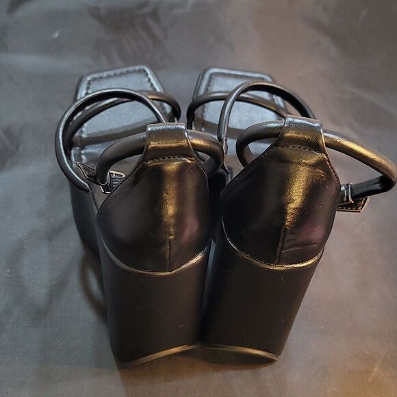 BRAND NEW LILIANA STRAPPY CAGED WEDGE HEELS SANDAL - Picture 5 of 16